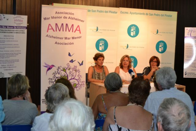 Nace una asociación de apoyo a familiares y enfermos de Alzheimer en la comarca del Mar Menor