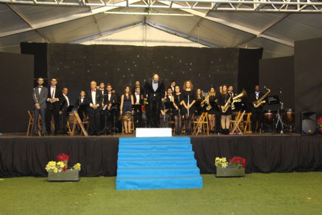La Banda 'Unión Musical' de San Pedro, ofreció su tradicional concierto navideño