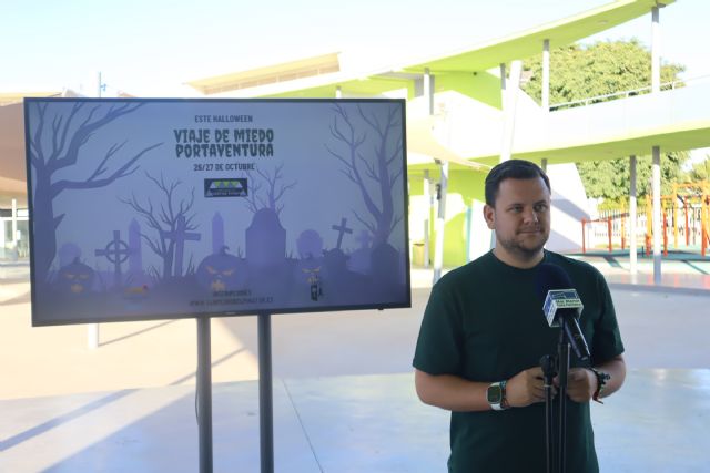 Juventud Pinatar oferta más de 100 plazas para el viaje a PortAventura con motivo de Halloween