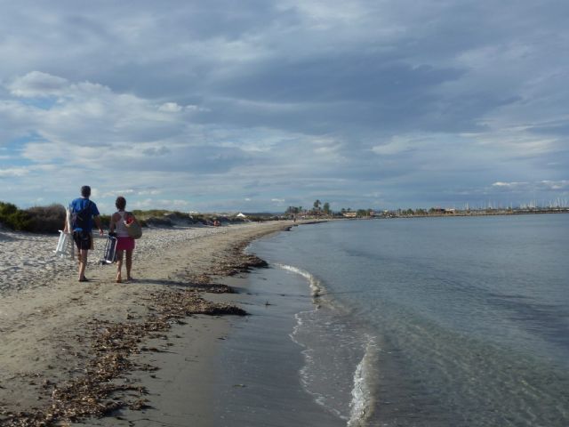 San Pedro del Pinatar obtiene dos nuevas banderas azules para las playas del Mediterráneo