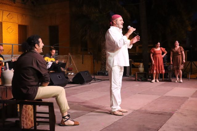 El Pantorrillas, música, cante y baile inauguran el Festival Pinatar Folk
