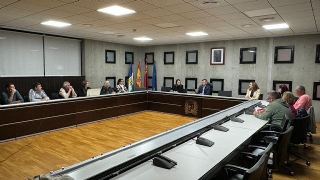 El alcalde se reúne con los nuevos pedáneos para continuar mejorando el municipio