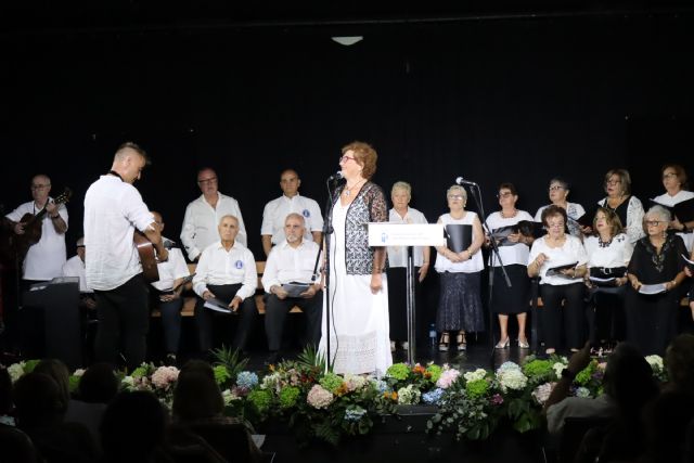 “Voces Doradas” nos llevó en un viaje musical a través de los clásicos del bolero