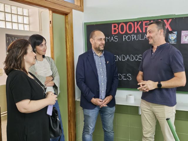 El director general de Atención a la Diversidad visita el colegio Las Esperanzas